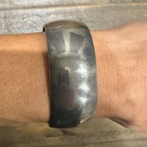 Vintage Tom Hawk Navajo Sterling Silver Native Cuff